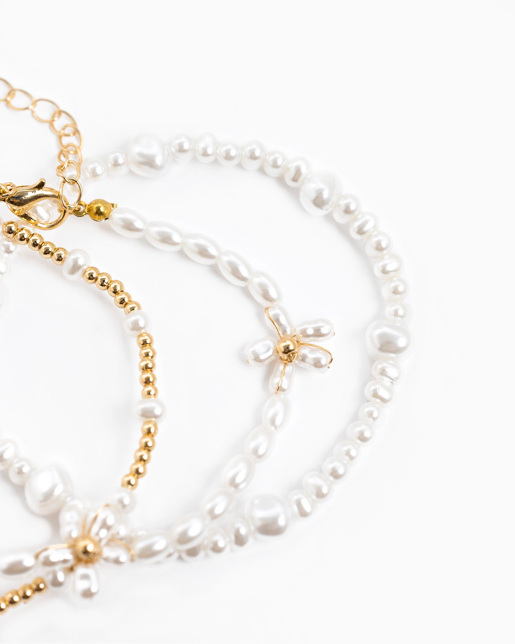 Pearl Flower Bead Bracelet