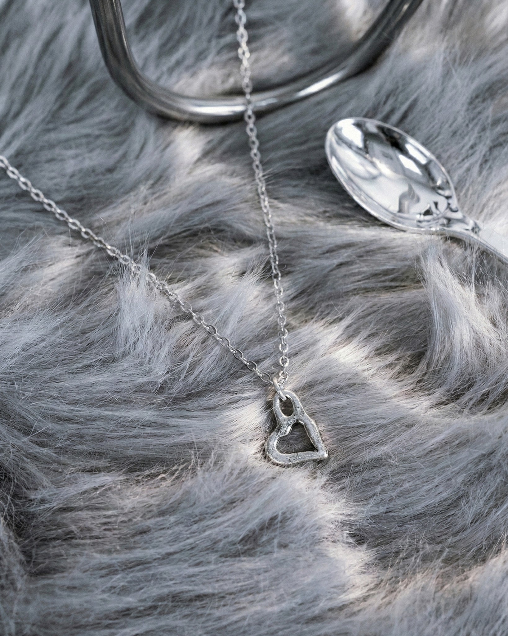 Vintage Raw Heart Metalic Necklace