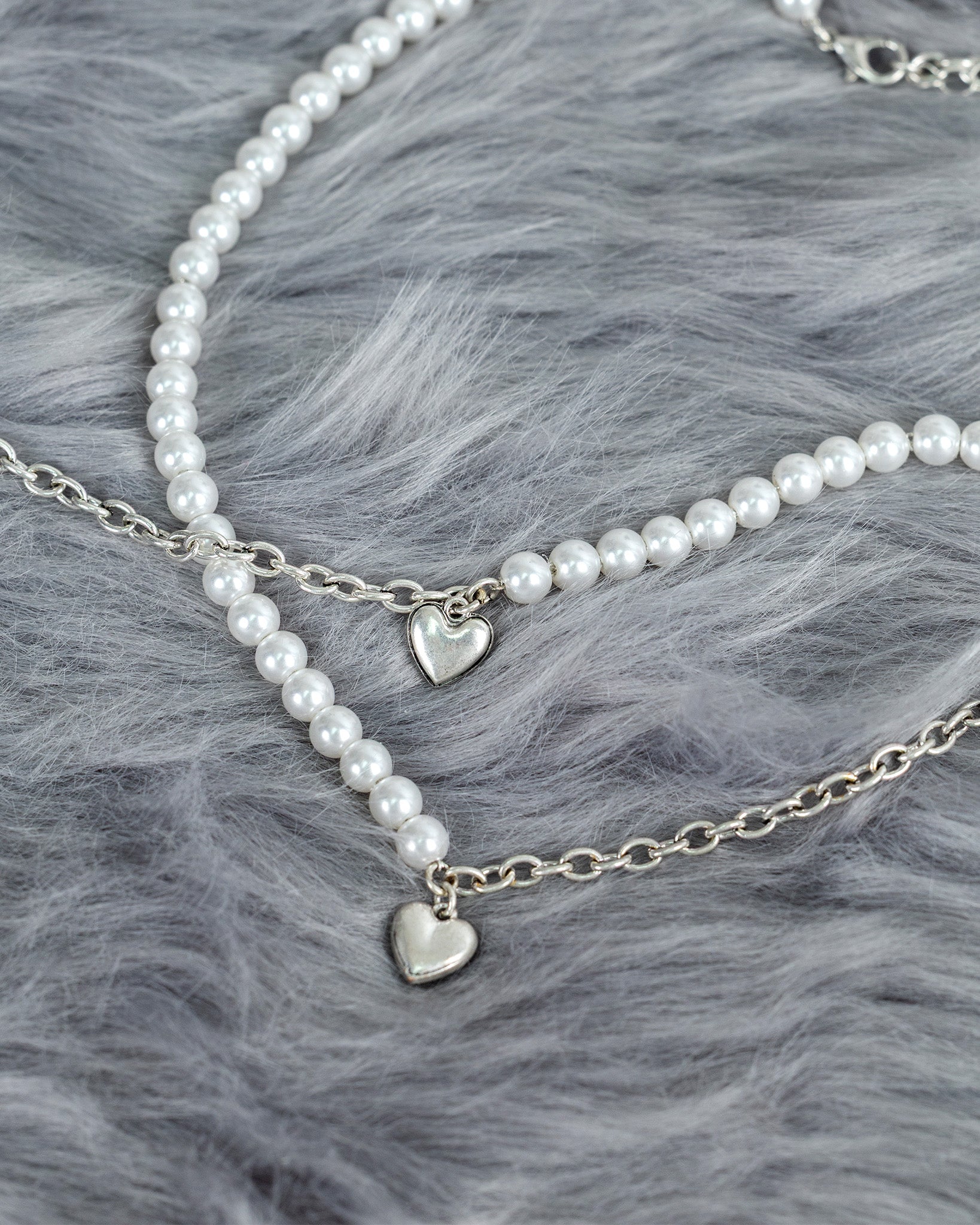 Vintage Mini Heart with Pearl Metalic Necklace