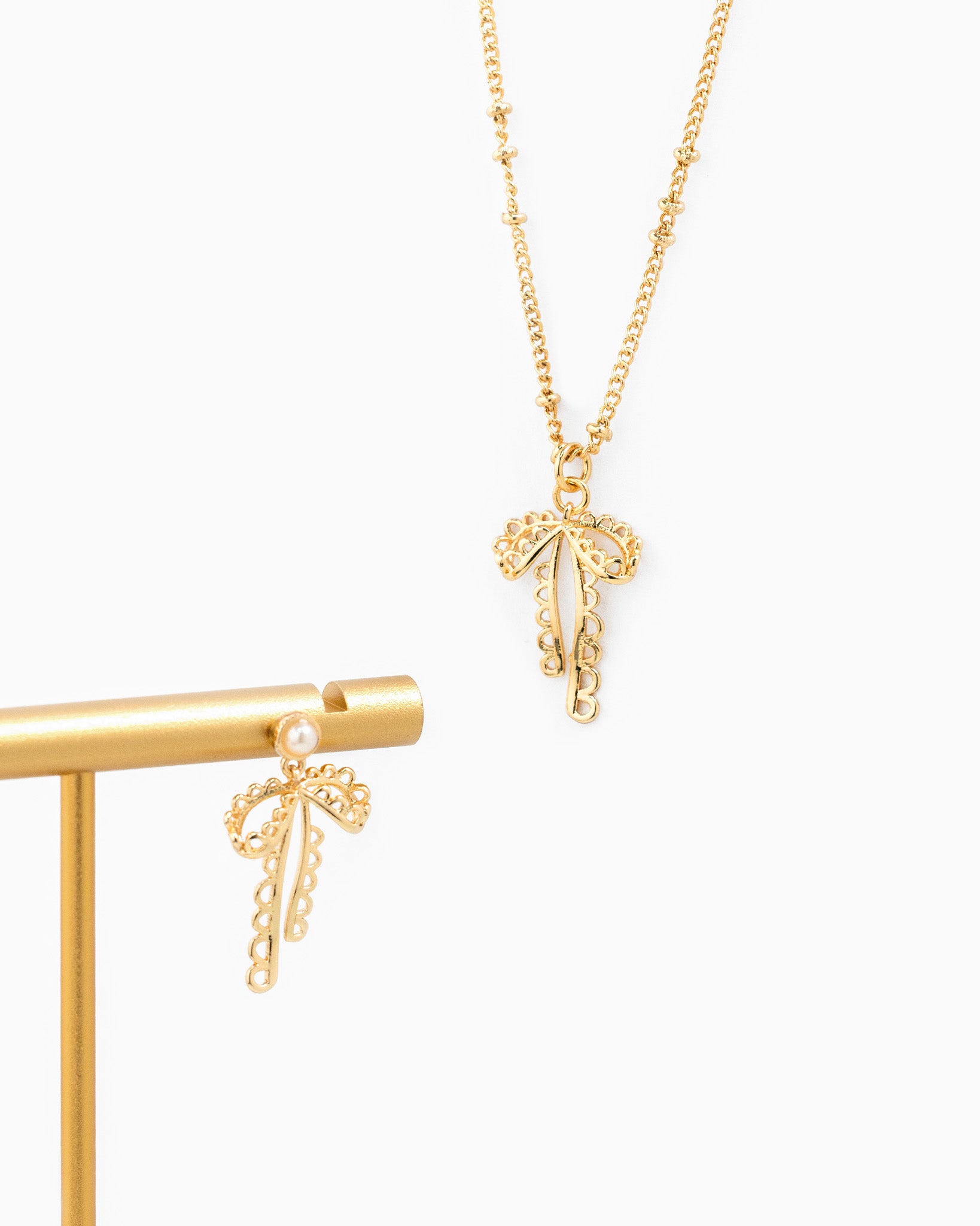 Lace Bow Ball Station Necklace