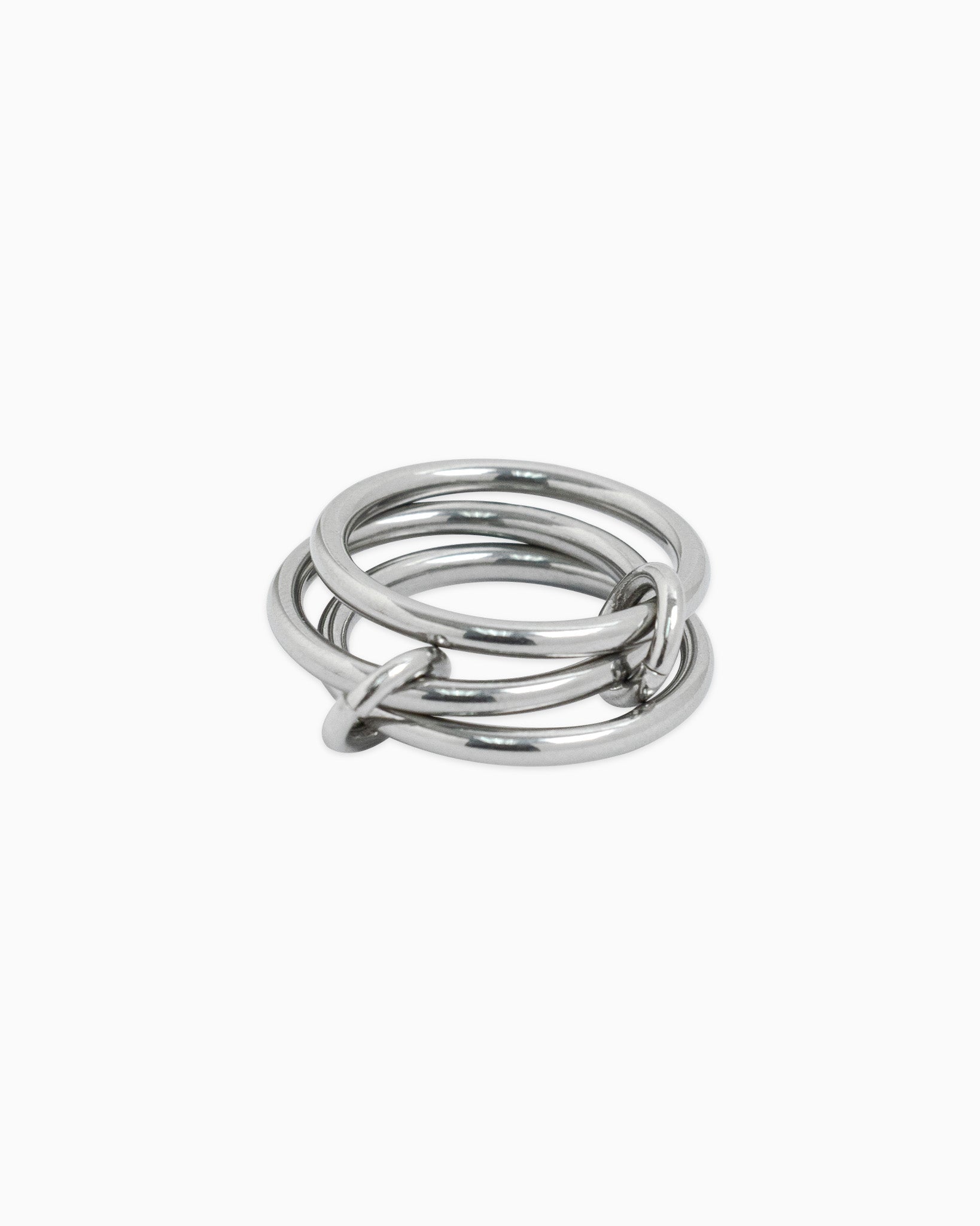 Minimal Layered Interlocking Ring