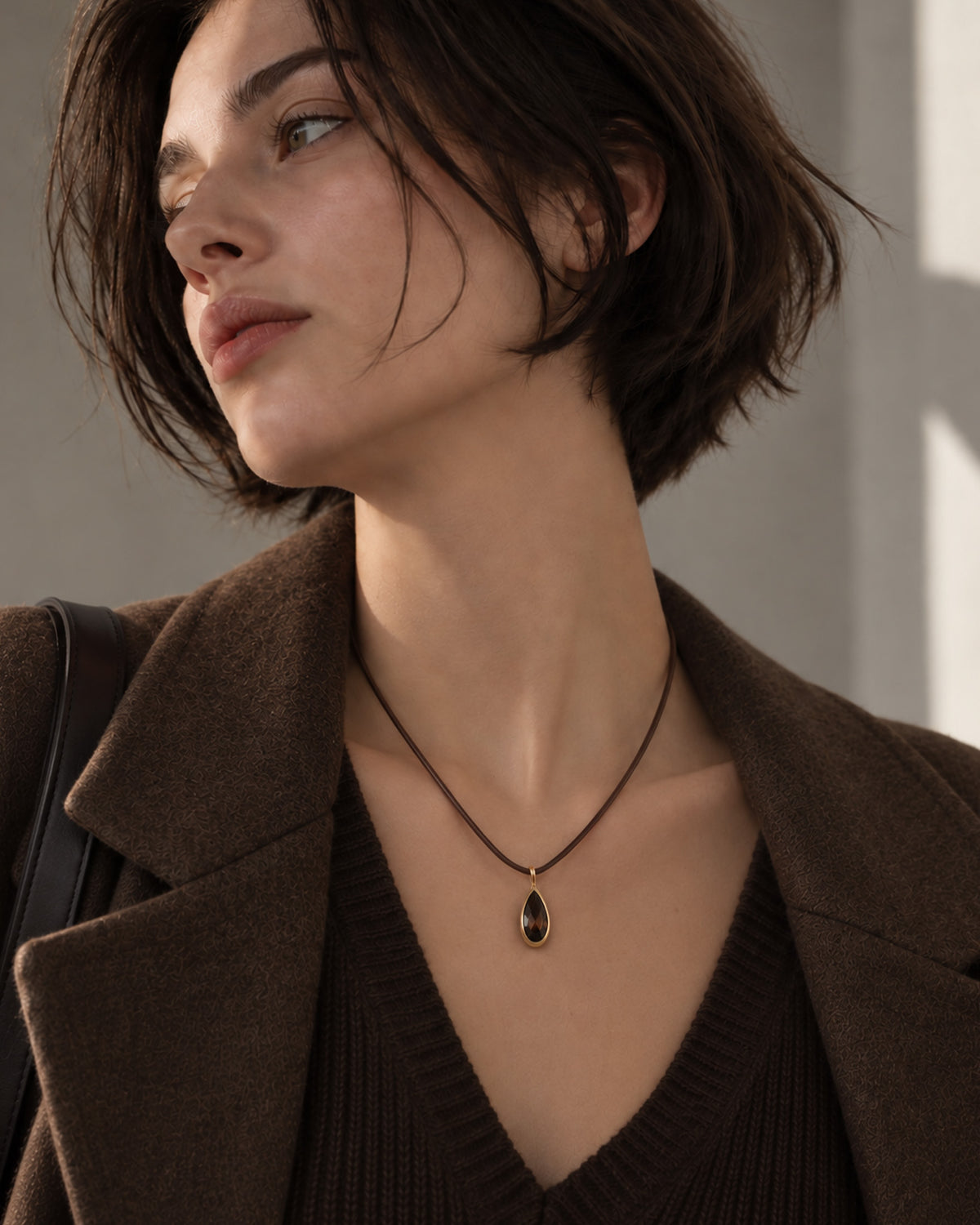 Bezel Teardrop Pendant Cord Necklace-3
