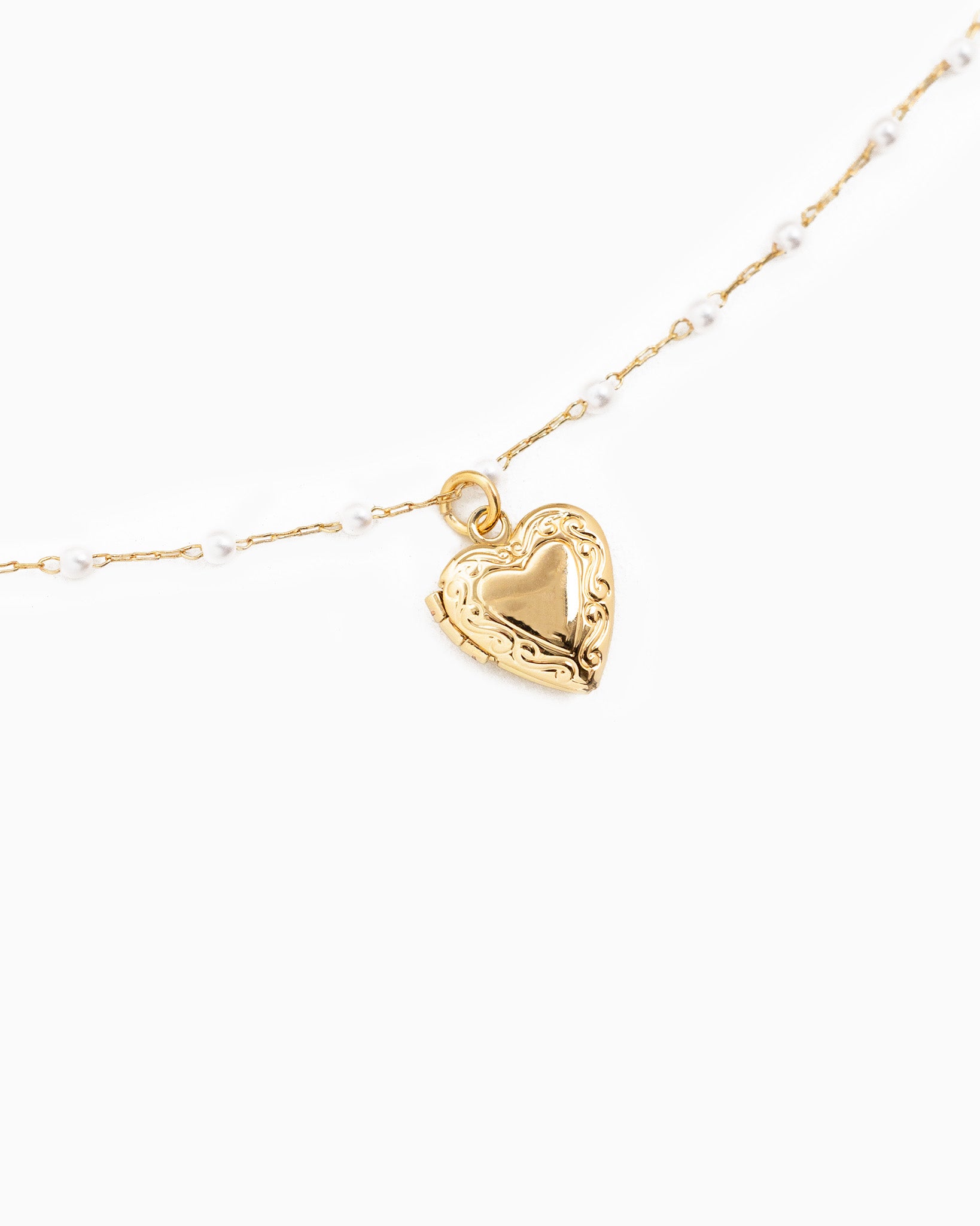 Western Heart Locket Pendant Pearl Mix Chain Necklace