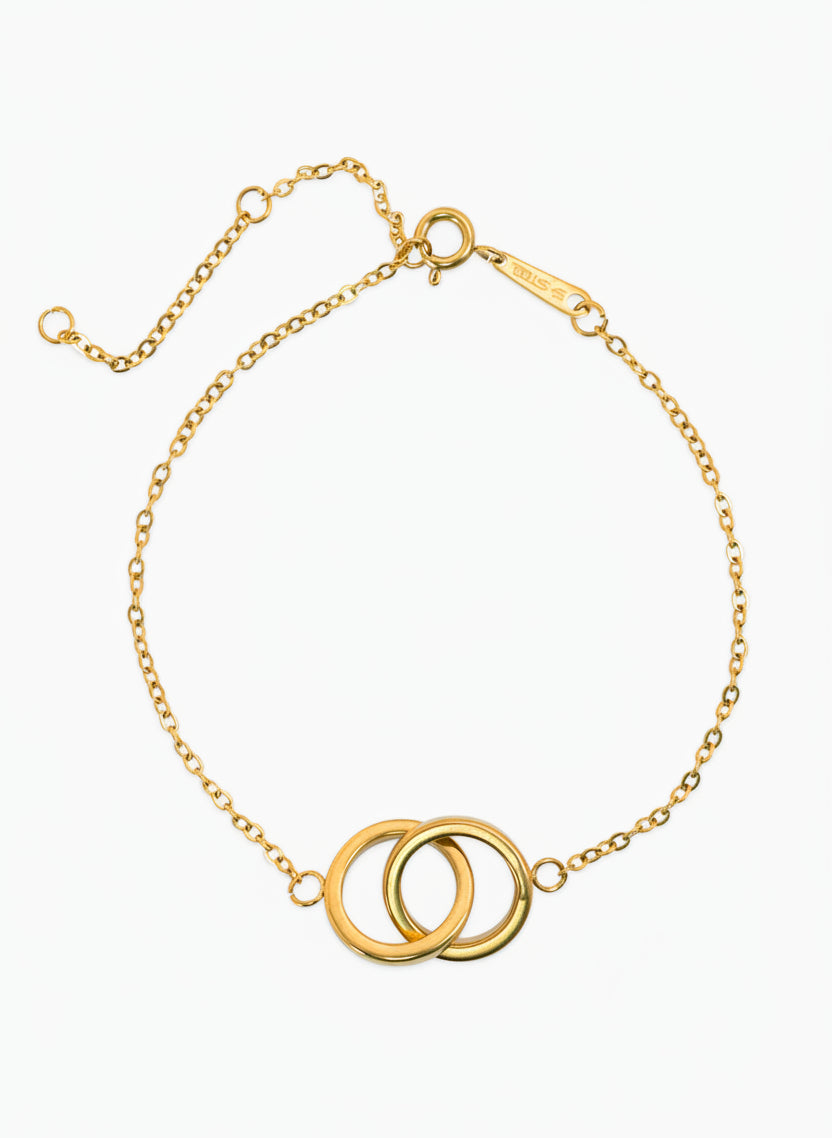 Stainless Interlocked Ring Chain Bracelet