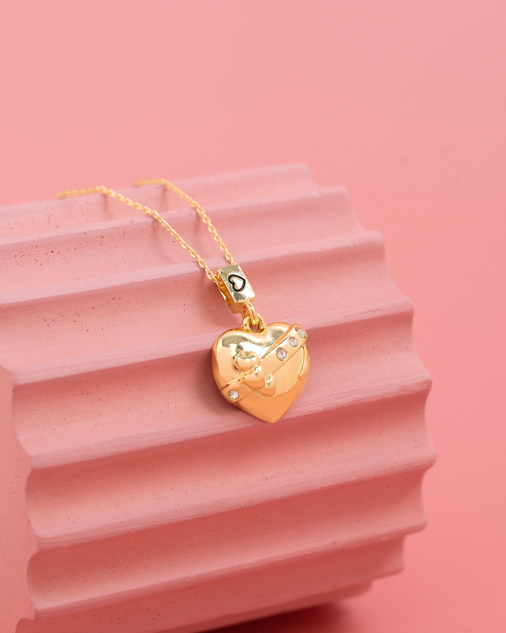 Crystal Sweep Sculpted Heart Pendant Necklace