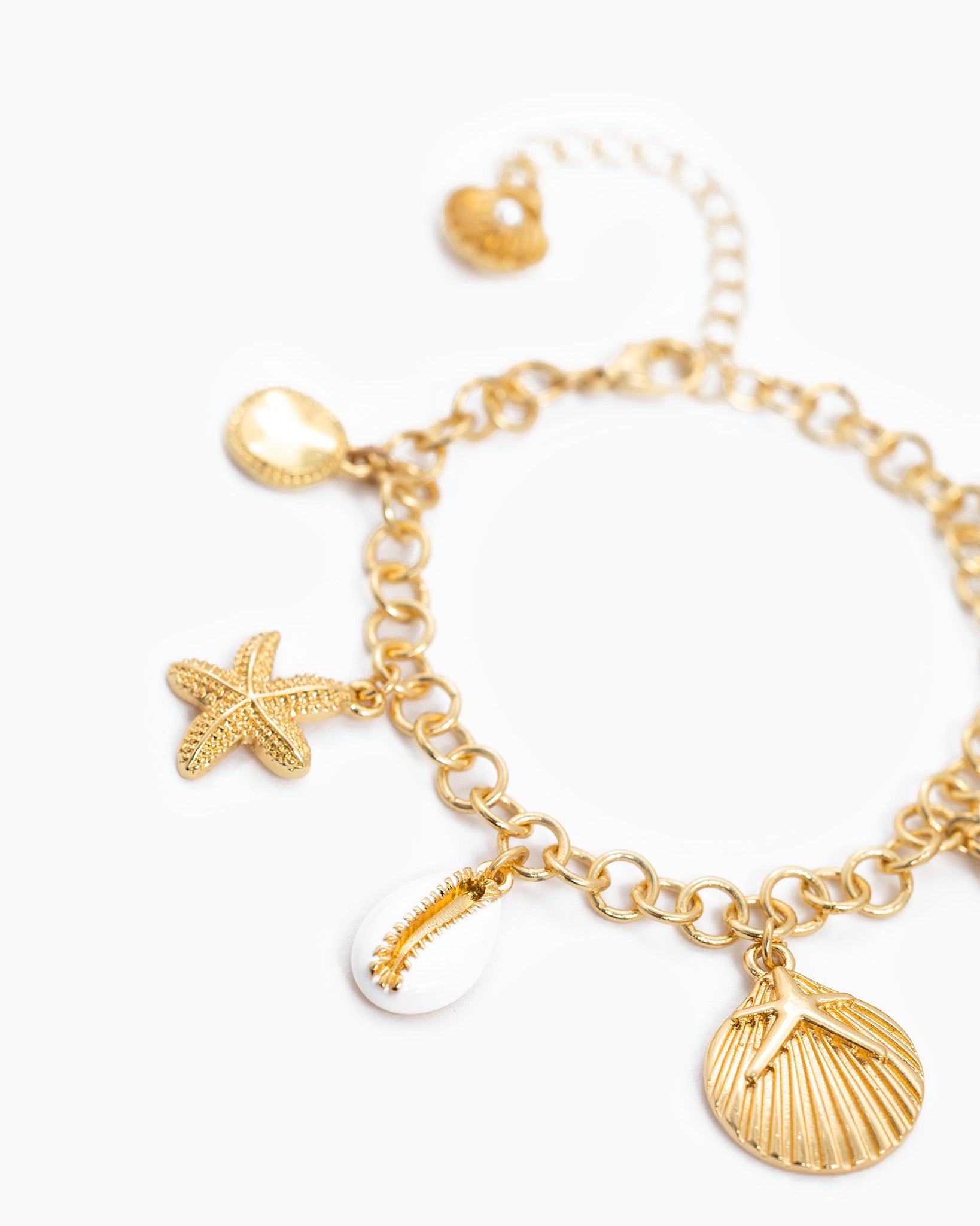 Sea Life Motif Circle Chain Charm Bracelet