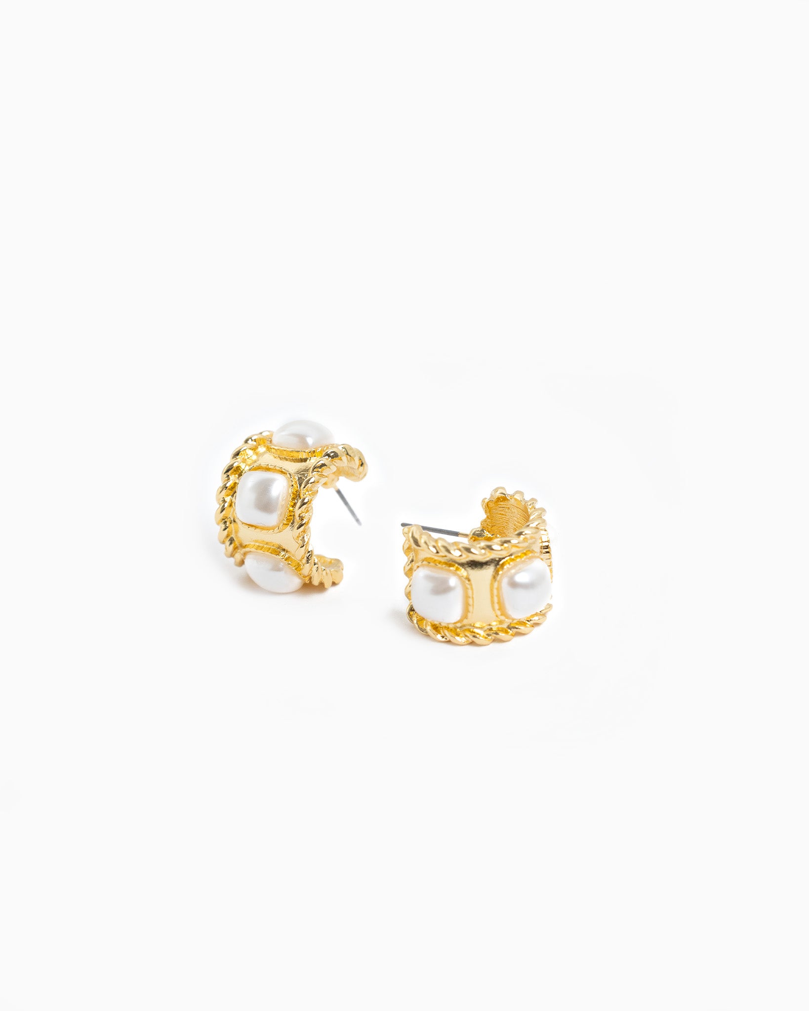 Rope Textured Square Pearl Hoop Earring