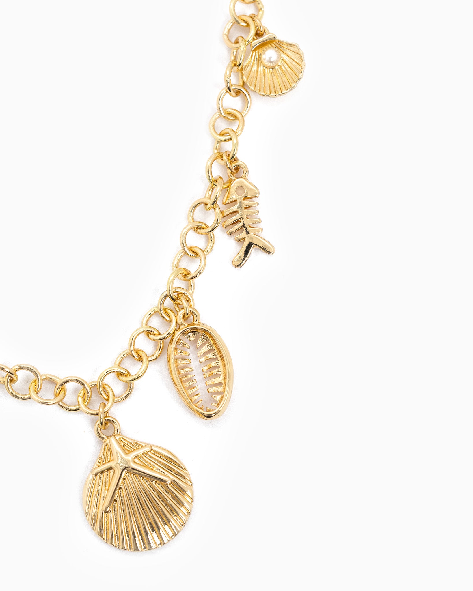 Sea Life Motif Circle Chain Charm Necklace