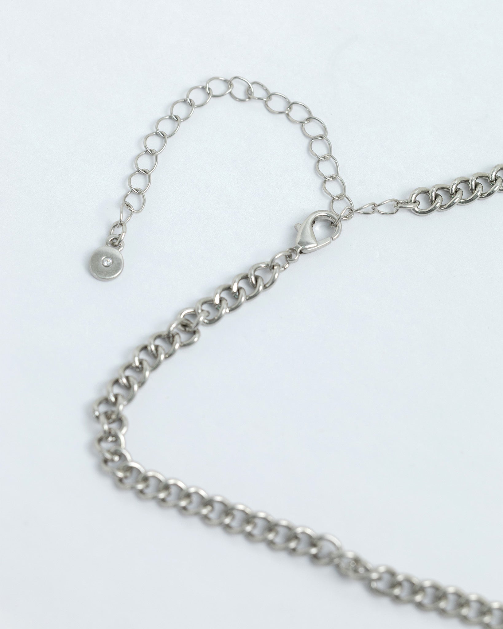 Vintage Chunky Heart Toggle Necklace-3