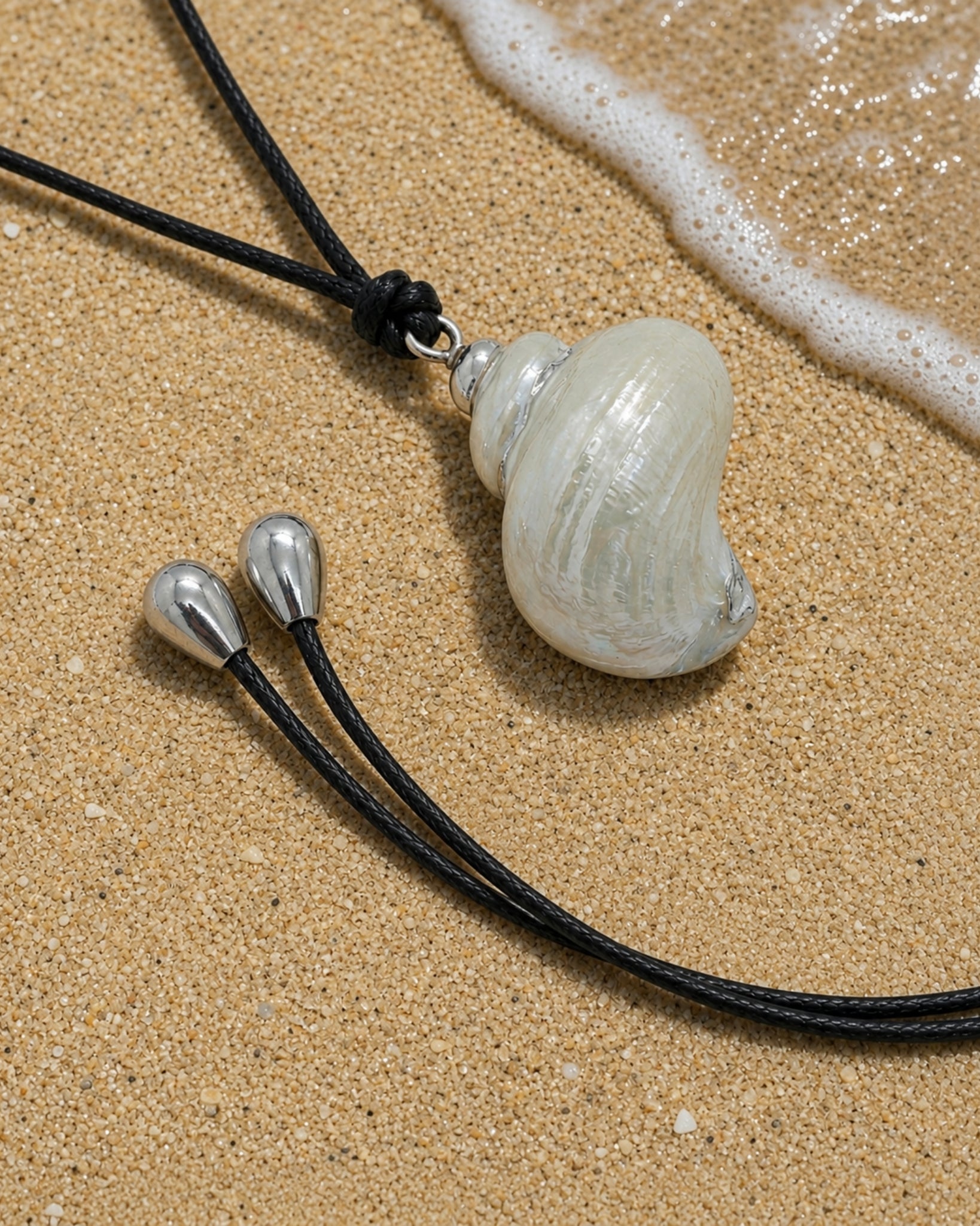 Beach Sea Life Midnight Shell Drift Y-Cord Necklace