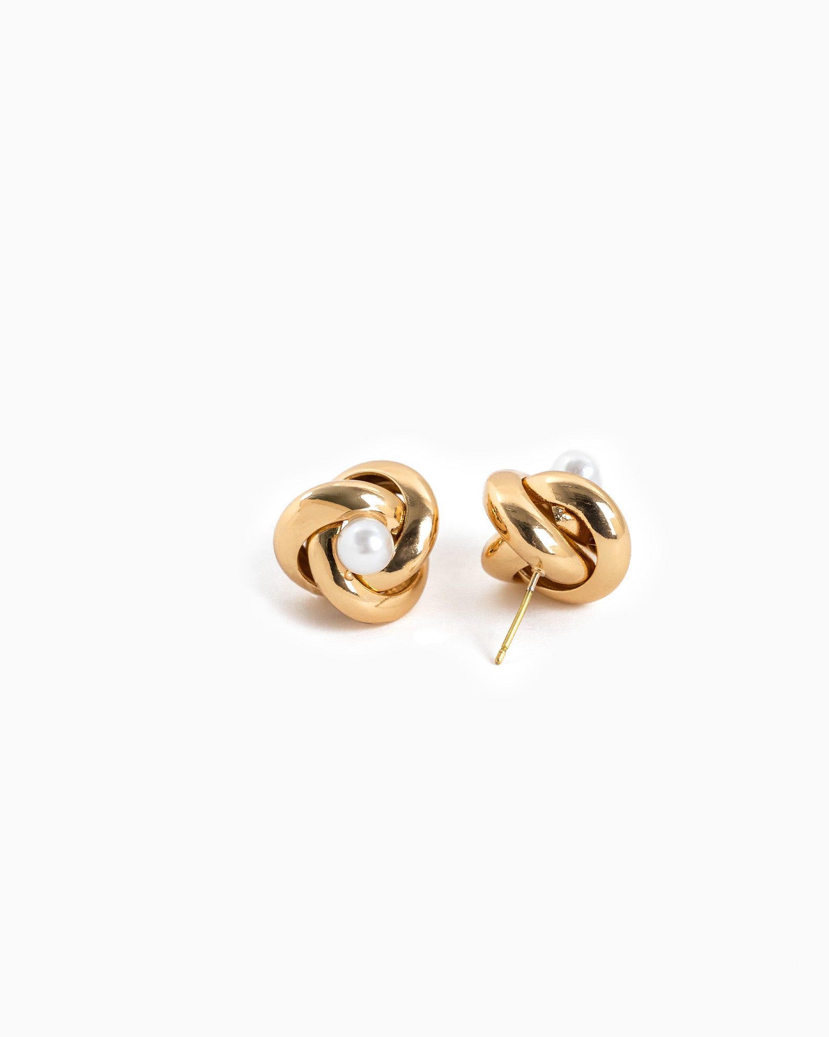Classic Knot with Pearl Stud Earrings