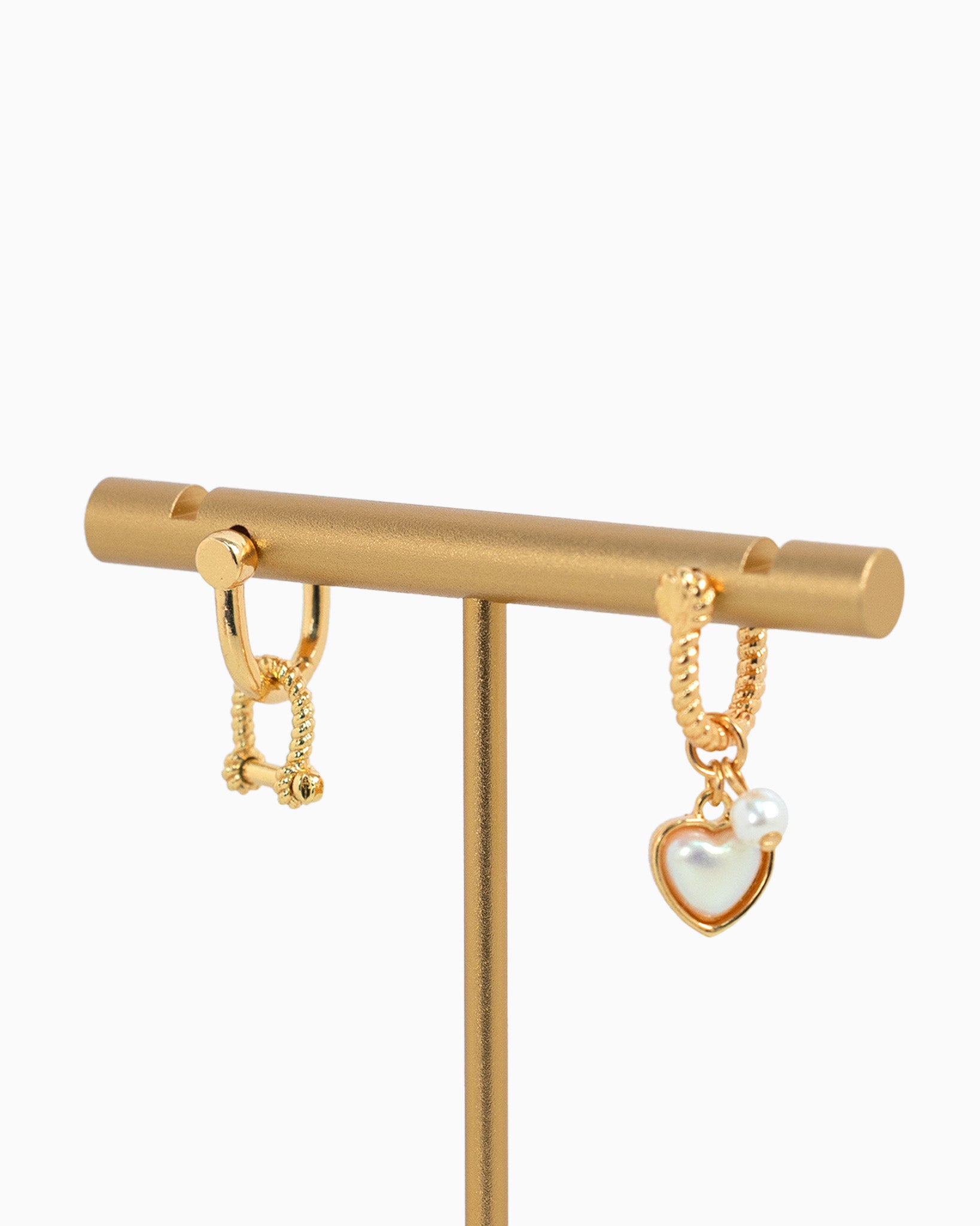 Heart Pearl Charm Carabiner Hoop Earrings-3