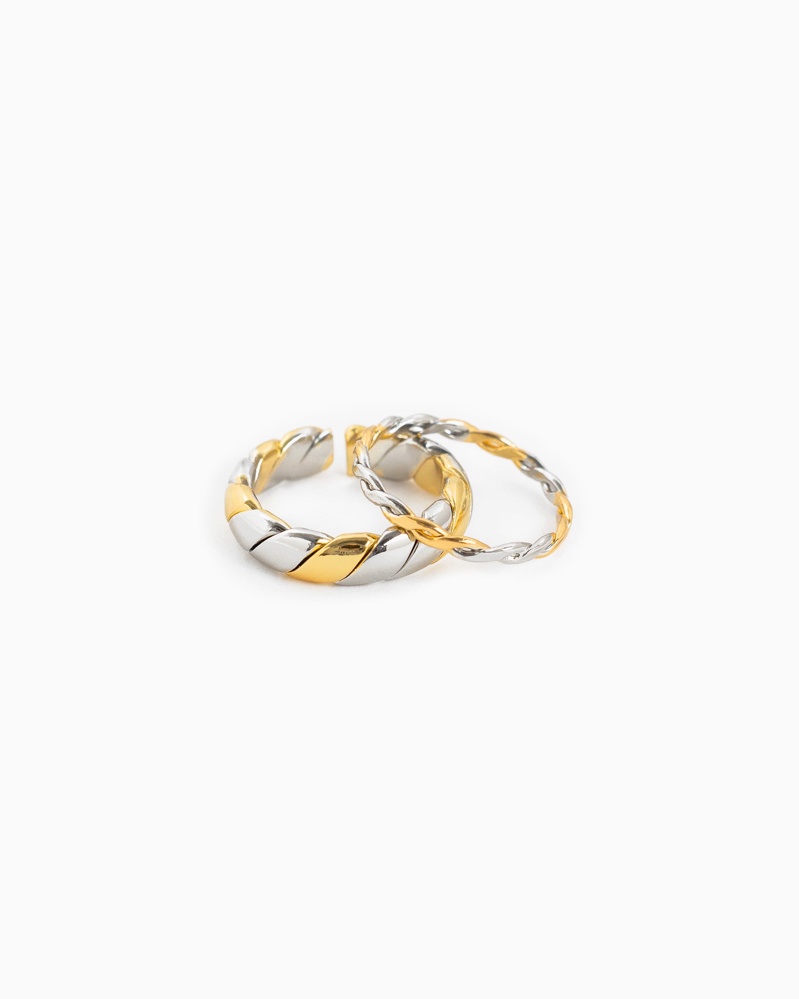 Two-Tone Thin Rope Textured Ring