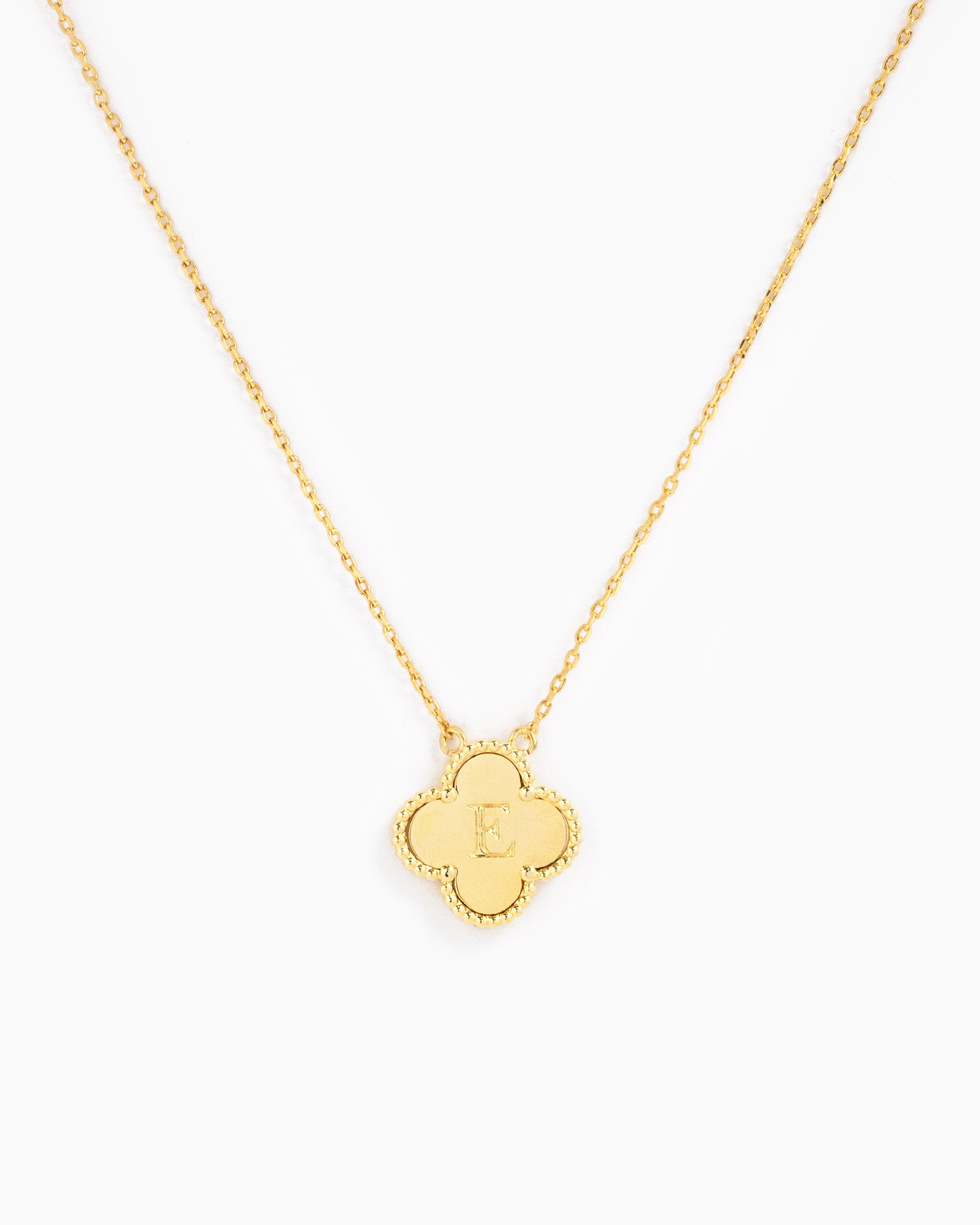 clover initial "E" pendant necklace