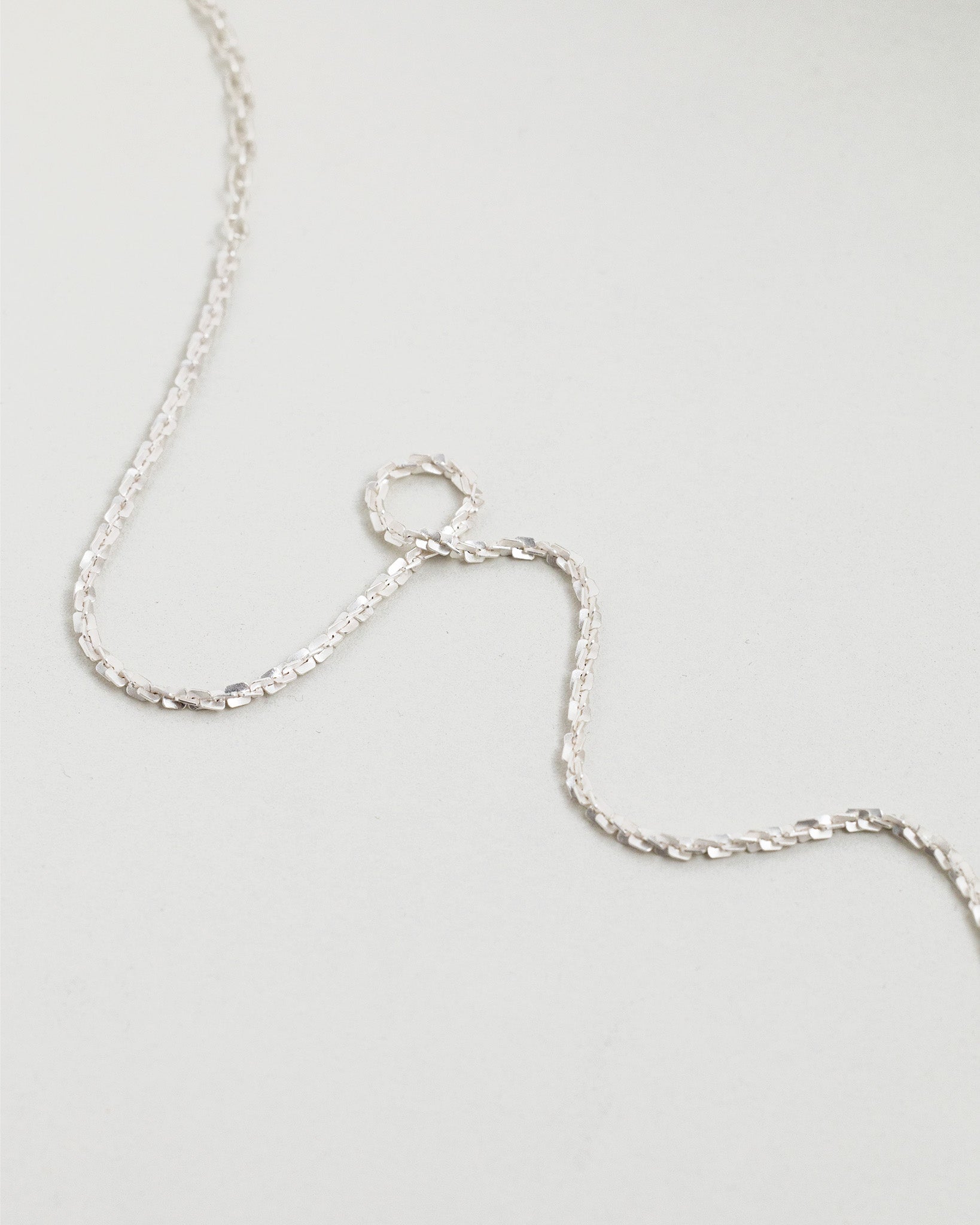 Square Link Chain Necklace (Matte Silver)