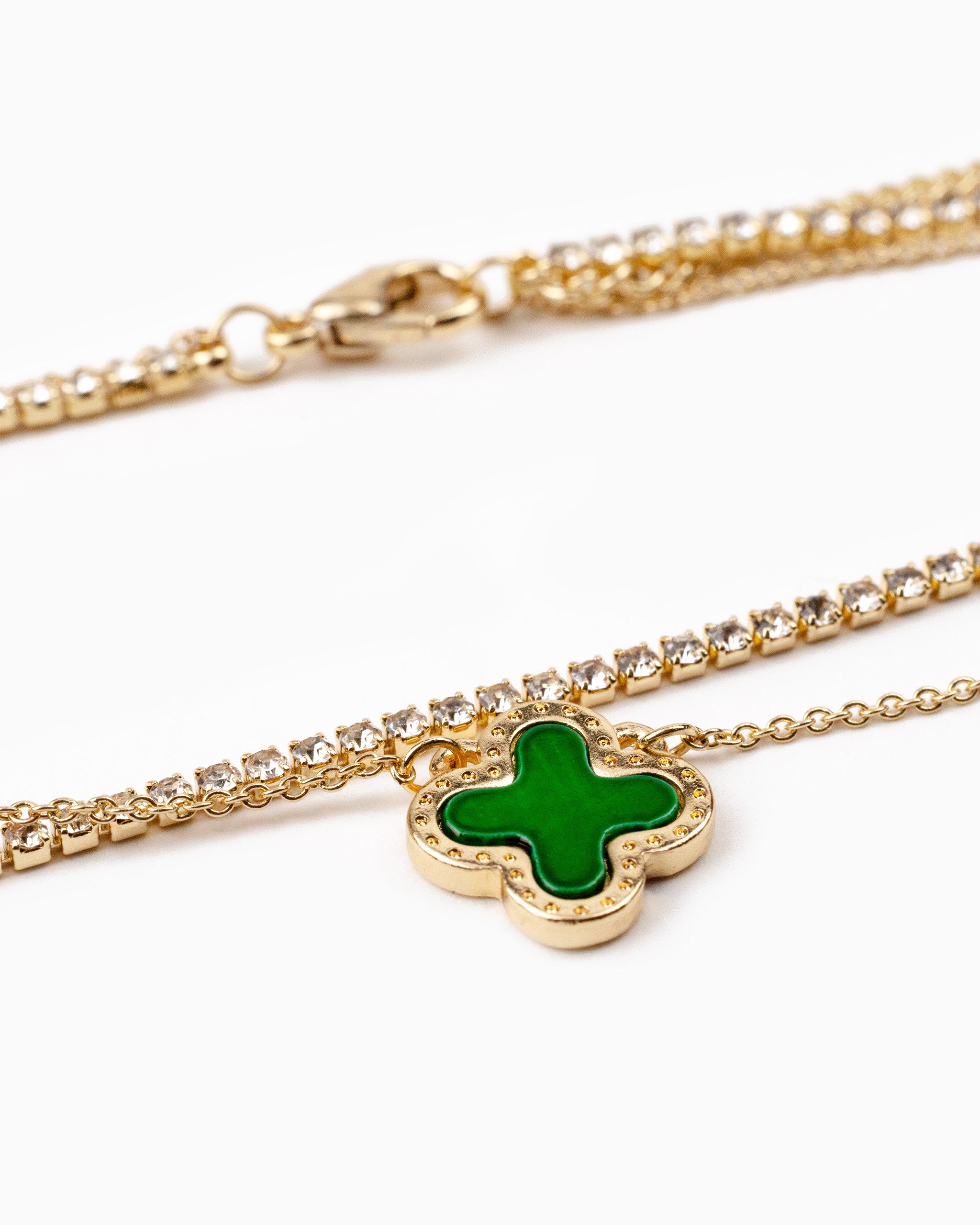 double layered MOP green clover necklace closeup