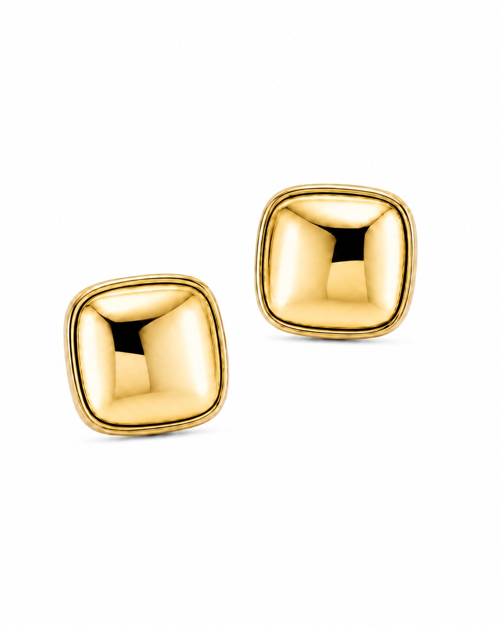 [18K] Cara Gold Sculpted Square Stud Earrings