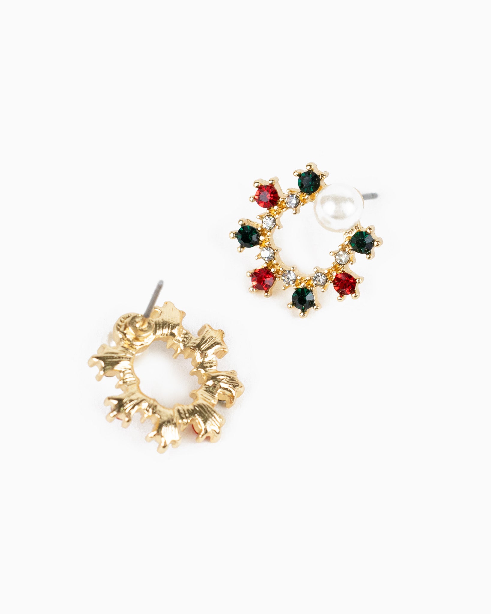 Christmas Wreath w/ Pearl Stud Earrings