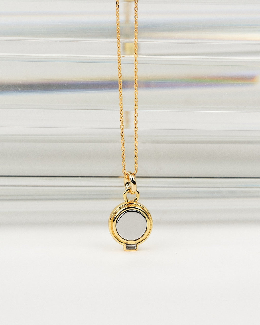 [18k] Ainsley Two-Tone Pendant Necklace
