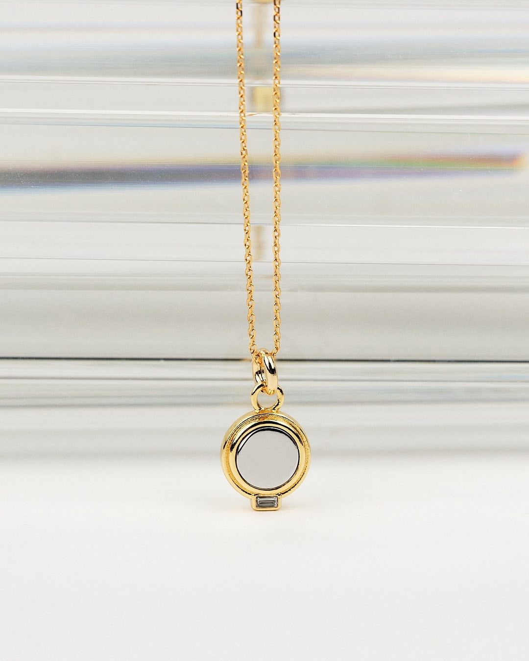 [18k] Ainsley Two-Tone Pendant Necklace