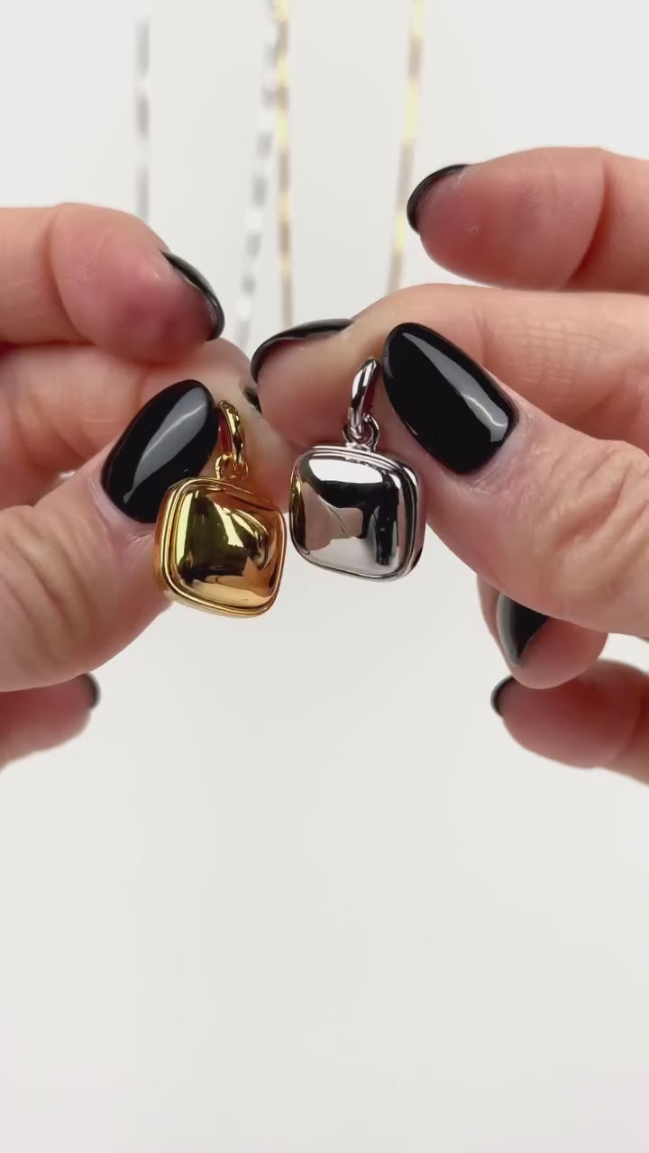 [18K] Cara Gold Sculpted Square Ring