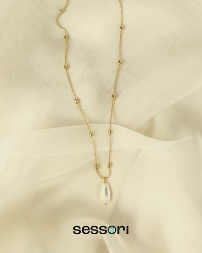 Ugly Acrylic Pearl Pendant Necklace