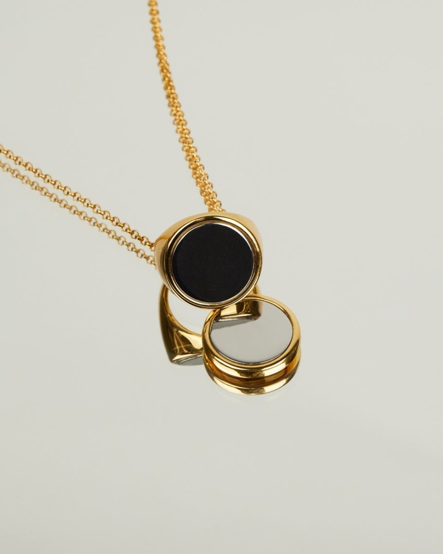 [18K] Stanley Two-Tone Pendant Necklace